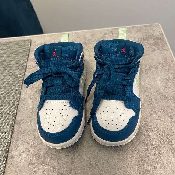 Toddler Nike Jordan’s - Picture 3 of 5